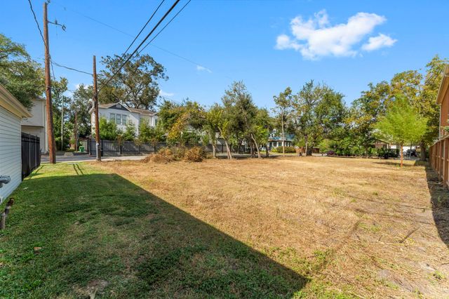 602 E 24th Street Street, Houston, TX 77008