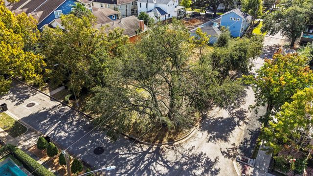 602 E 24th Street Street, Houston, TX 77008