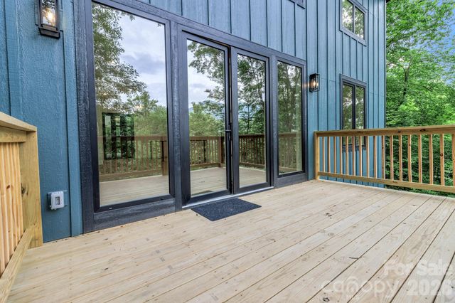 50 Sleeping Bear Ridge, Maggie Valley, NC 28751