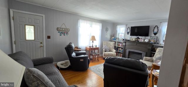 1447 CROTTLESTOWN RD, Chambersburg, PA 17202