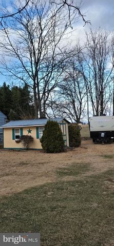 1447 CROTTLESTOWN RD, Chambersburg, PA 17202