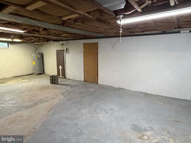 1447 CROTTLESTOWN RD, Chambersburg, PA 17202