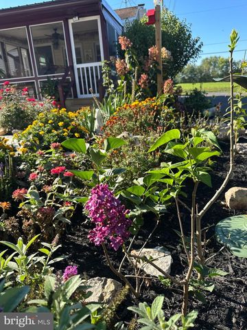 1447 CROTTLESTOWN RD, Chambersburg, PA 17202