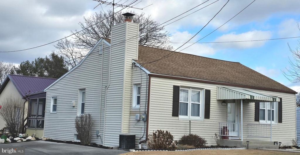 1447 CROTTLESTOWN RD, Chambersburg, PA 17202