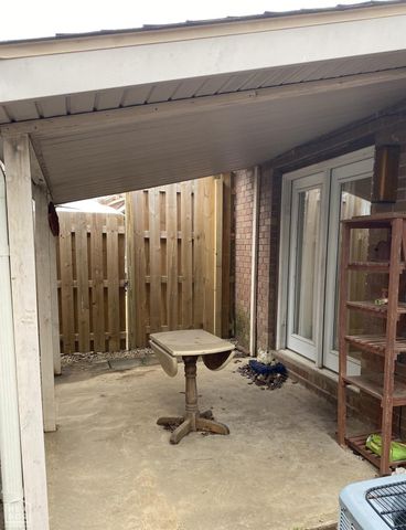 2709 Greenbriar Drive, Jonesboro, AR 72401