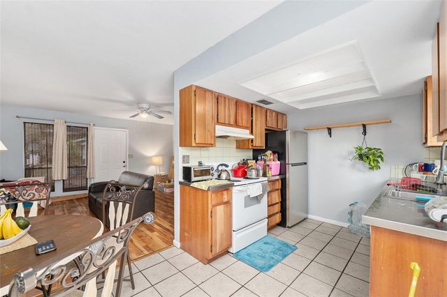 1420 SW 42ND STREET B, Gainesville, FL 32607