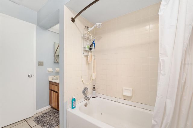 1420 SW 42ND STREET B, Gainesville, FL 32607