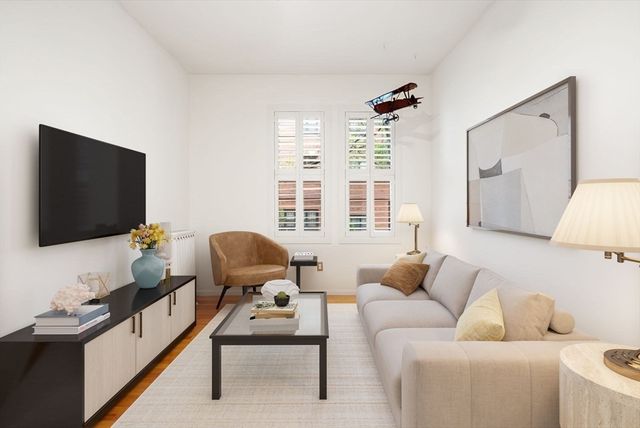 40 Saint Botolph St 5, Boston, MA 02116