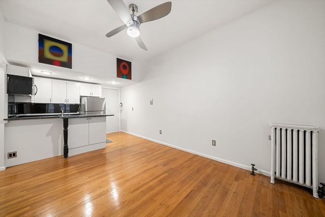 40 Saint Botolph St 5, Boston, MA 02116
