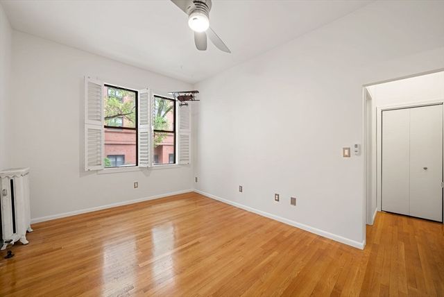 40 Saint Botolph St 5, Boston, MA 02116