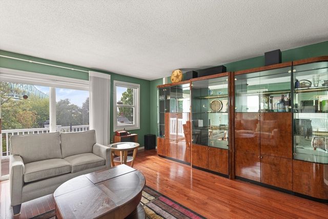 1 Boatswains Way 1, Chelsea, MA 02150