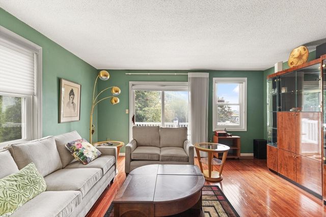 1 Boatswains Way 1, Chelsea, MA 02150