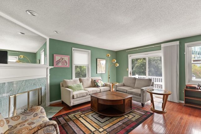 1 Boatswains Way 1, Chelsea, MA 02150