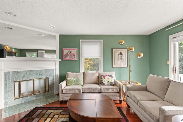 1 Boatswains Way 1, Chelsea, MA 02150