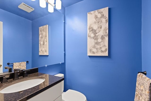 1 Boatswains Way 1, Chelsea, MA 02150