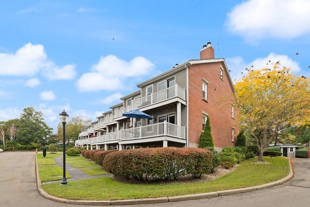 1 Boatswains Way 1, Chelsea, MA 02150