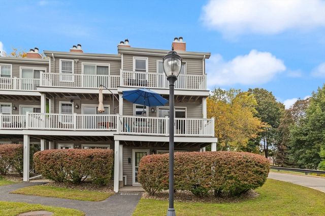 1 Boatswains Way 1, Chelsea, MA 02150