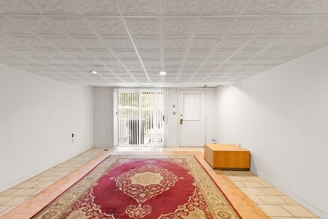 1 Boatswains Way 1, Chelsea, MA 02150