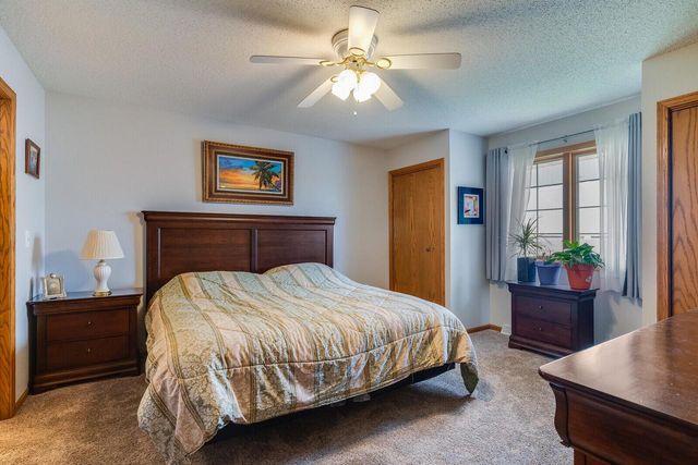 219 Heritage LANE, Onalaska, WI 54650