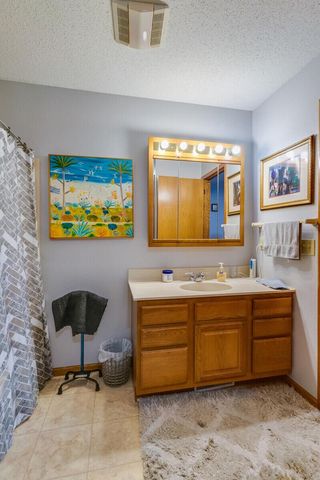 219 Heritage LANE, Onalaska, WI 54650
