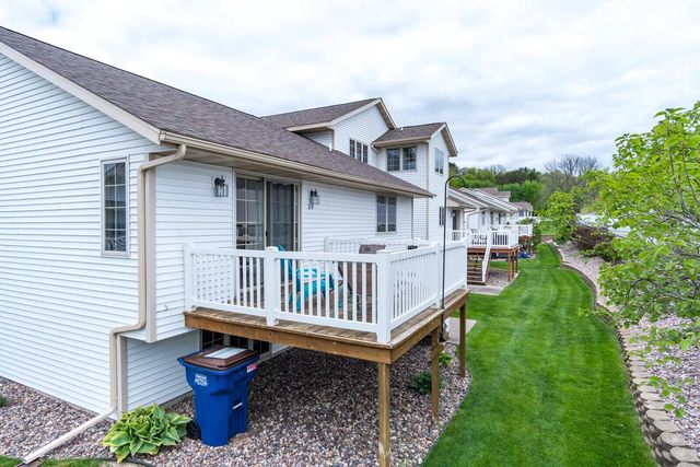 219 Heritage LANE, Onalaska, WI 54650