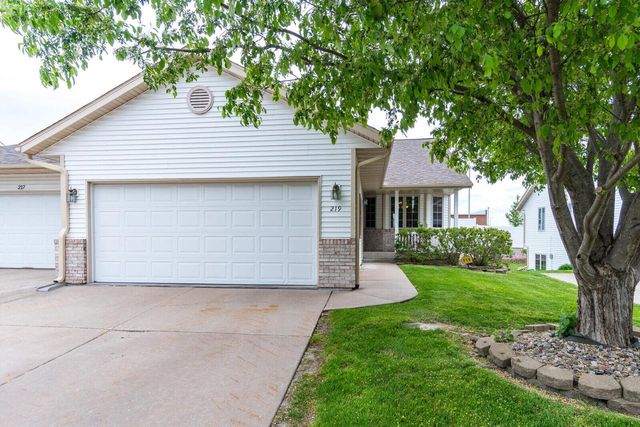 219 Heritage LANE, Onalaska, WI 54650