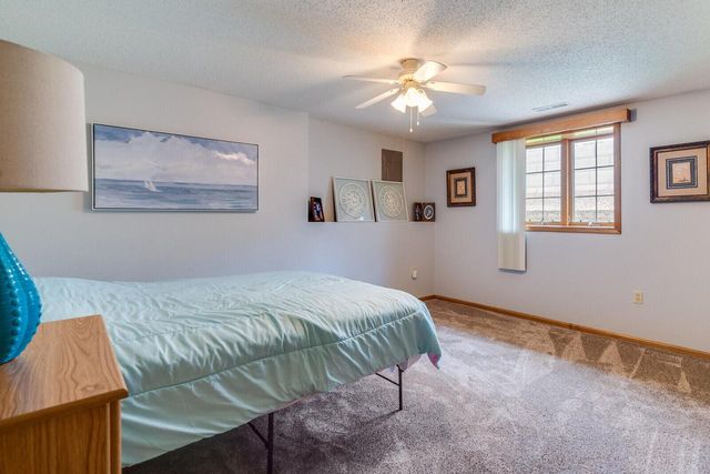 219 Heritage LANE, Onalaska, WI 54650