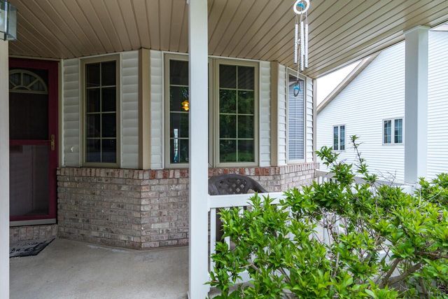 219 Heritage LANE, Onalaska, WI 54650