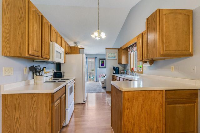219 Heritage LANE, Onalaska, WI 54650