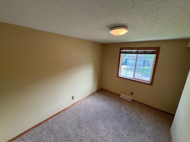 1994 Robin Lane N, Hugo, MN 55038