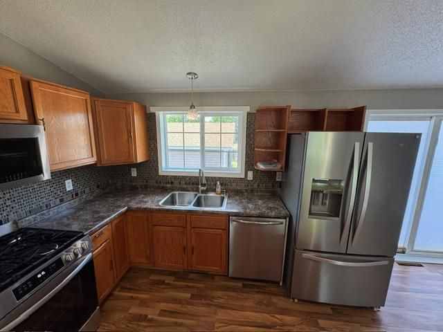 1994 Robin Lane N, Hugo, MN 55038