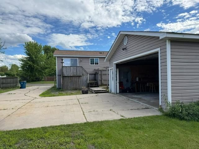1994 Robin Lane N, Hugo, MN 55038