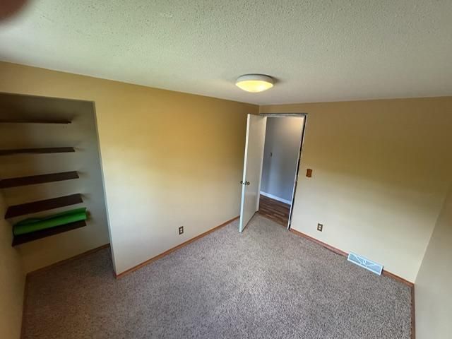 1994 Robin Lane N, Hugo, MN 55038