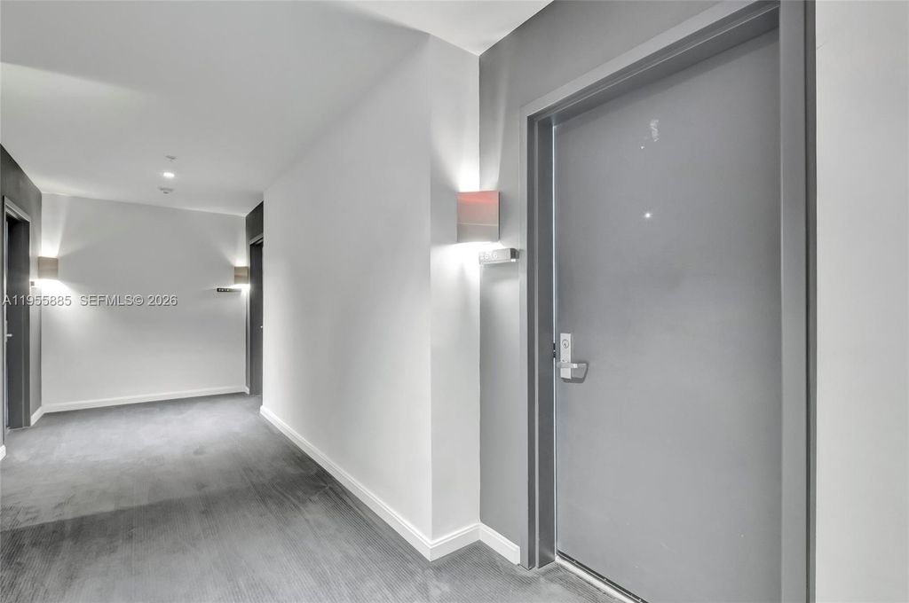 Image 26 of property listing at 325 S Biscayne Blvd 2616, Miami, FL 33131