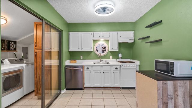 68 Westwood Drive W, Trinity, TX 75862