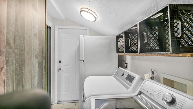 68 Westwood Drive W, Trinity, TX 75862