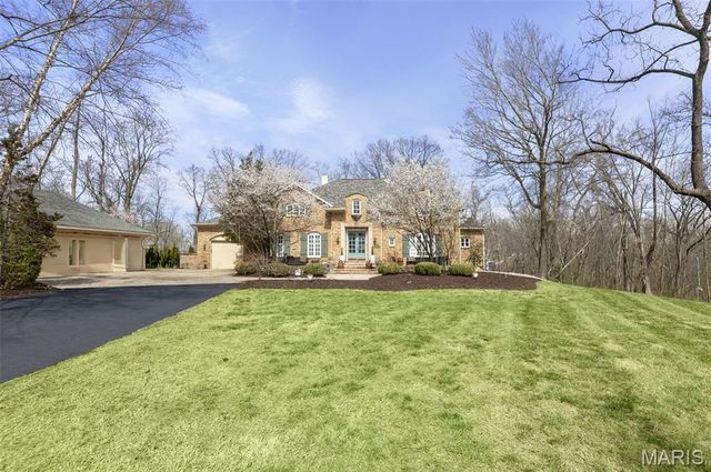 1383 Ivey Brook Lane Lane, Lebanon, IL 62254