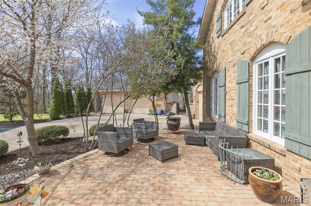 1383 Ivey Brook Lane Lane, Lebanon, IL 62254
