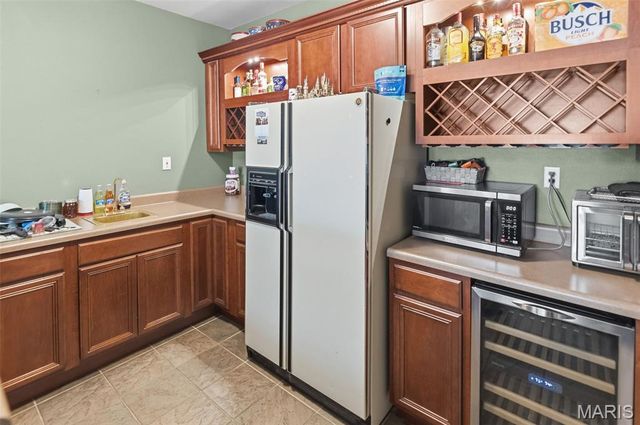 1383 Ivey Brook Lane Lane, Lebanon, IL 62254