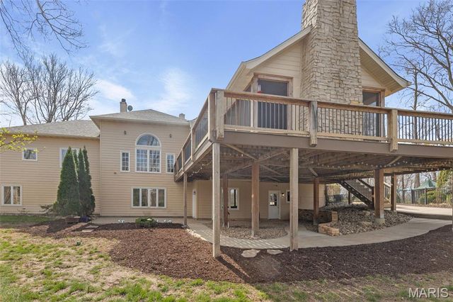 1383 Ivey Brook Lane Lane, Lebanon, IL 62254