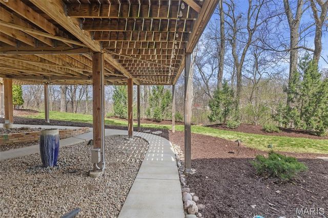 1383 Ivey Brook Lane Lane, Lebanon, IL 62254
