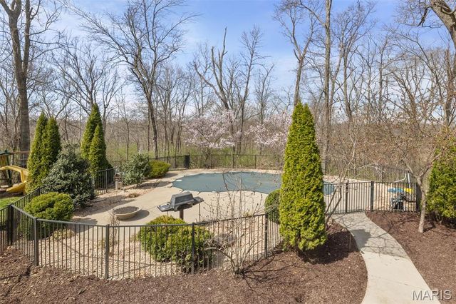 1383 Ivey Brook Lane Lane, Lebanon, IL 62254
