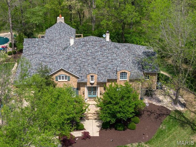 1383 Ivey Brook Lane Lane, Lebanon, IL 62254