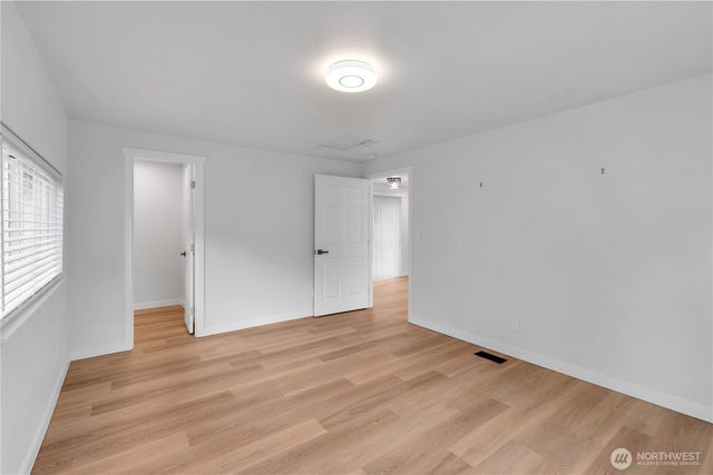 2935 18th Street SE, Auburn, WA 98023