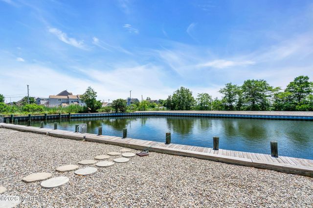 20 Skimmer Lane 55, Bayville, NJ 08721