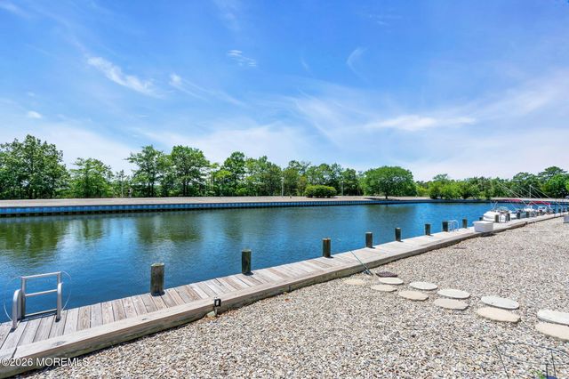 20 Skimmer Lane 55, Bayville, NJ 08721