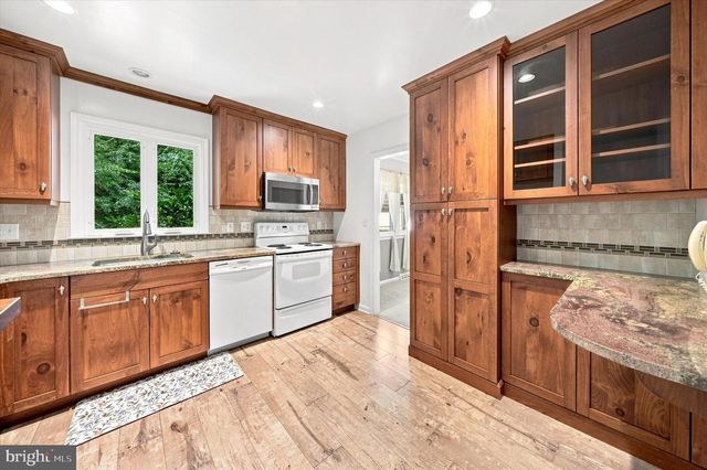 27 DUVALL CT, Wilmington, DE 19808