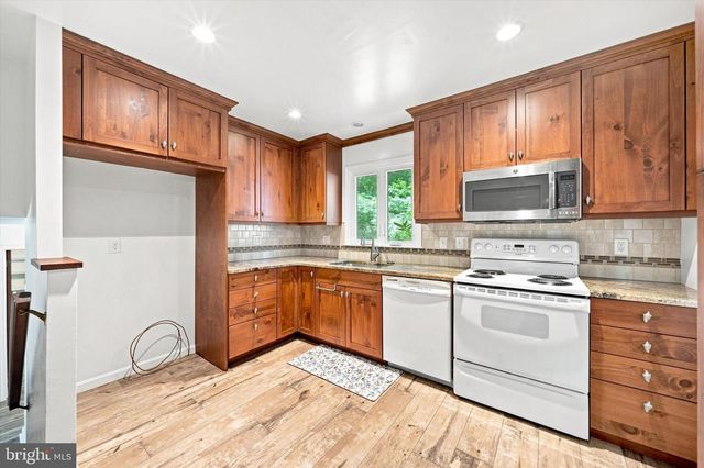 27 DUVALL CT, Wilmington, DE 19808