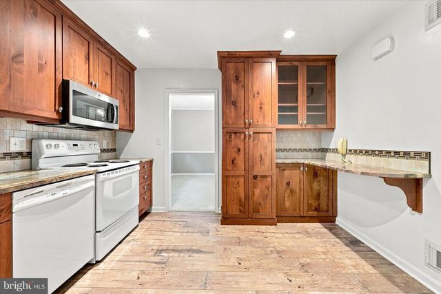 27 DUVALL CT, Wilmington, DE 19808