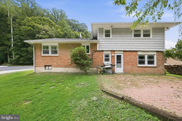 27 DUVALL CT, Wilmington, DE 19808